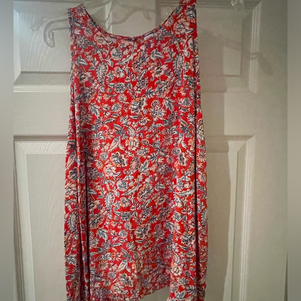 Women’s summer top